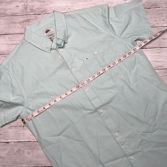 Quiksilver regular fit button down blue shirt M - Picture 2 of 5